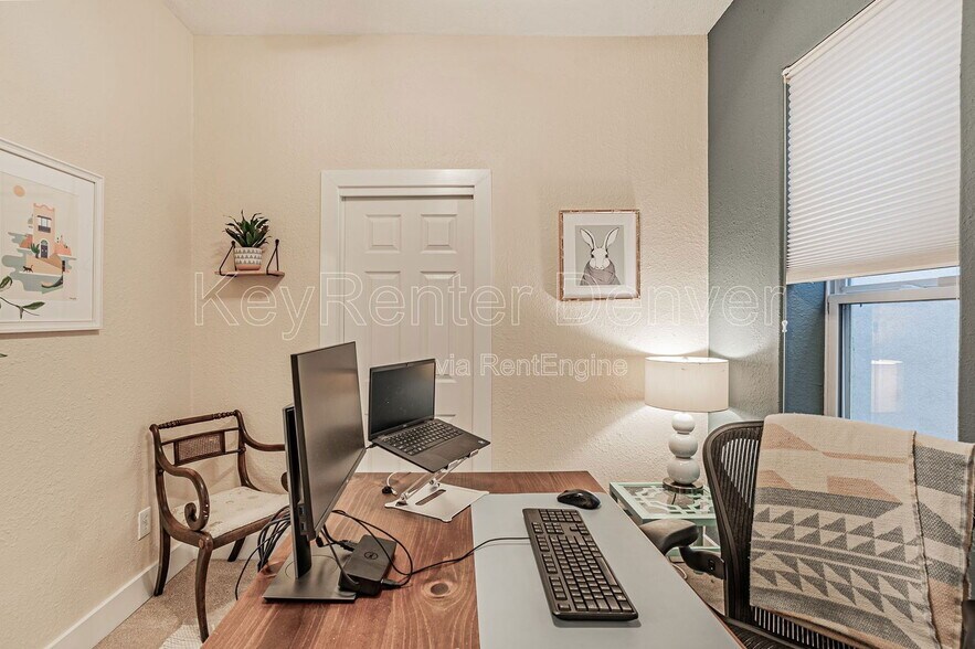 Building Photo - 3033 Welton St