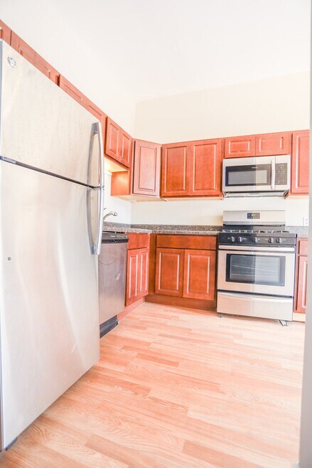 Building Photo - 1578 N Clybourn Ave