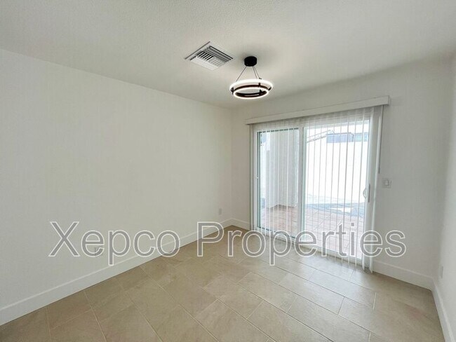 Building Photo - 32355 Cielo Vista Rd