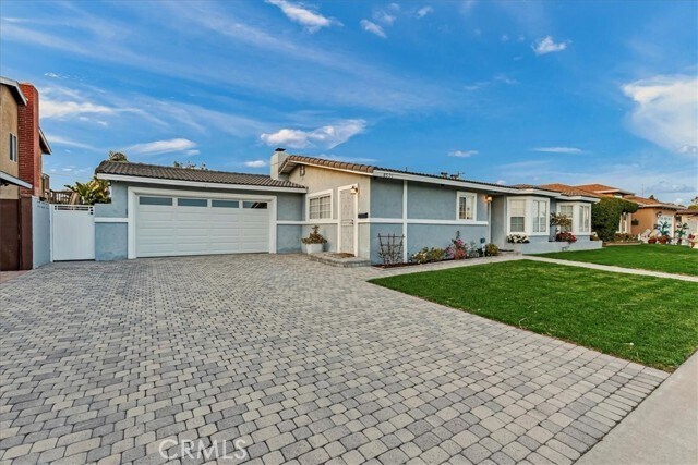 Building Photo - 8521 Lamar Dr