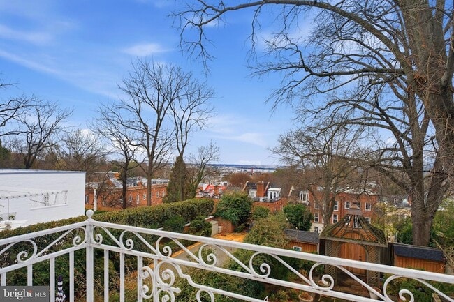 Building Photo - 3308 R St NW