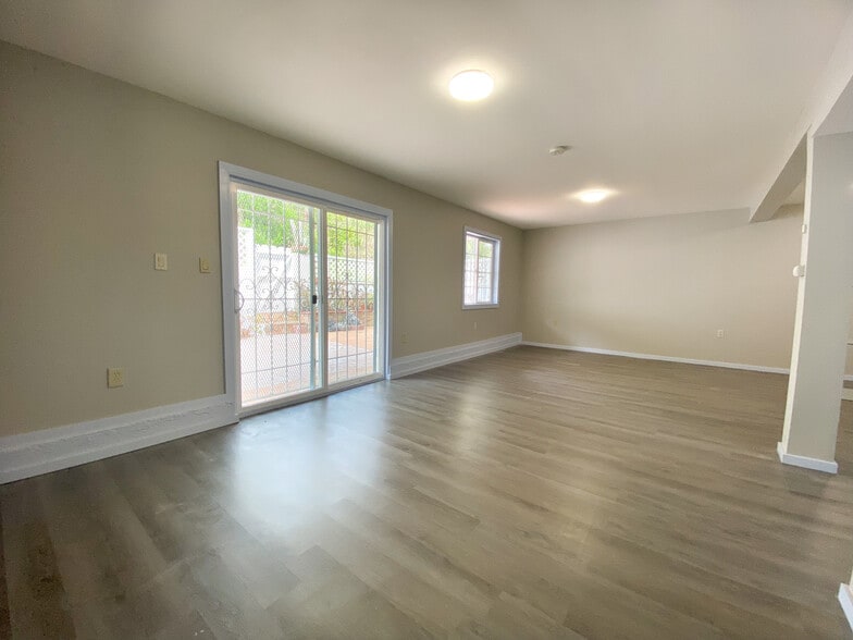 Building Photo - 134 Morton Dr