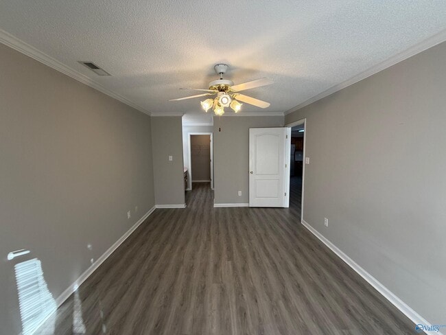 Building Photo - 2405 Halifax Pl SW