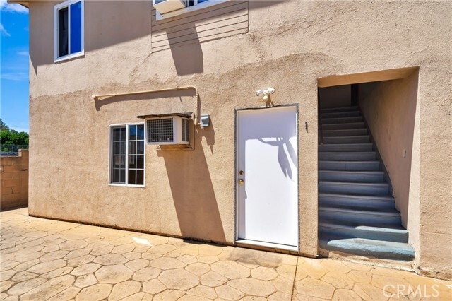 Building Photo - 6825 Simpson Ave
