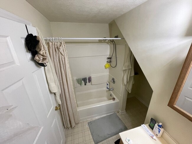 Building Photo - 1701 Downey St