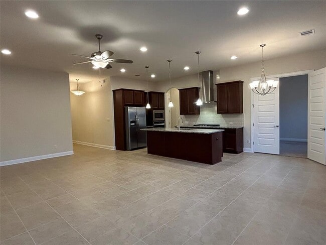 Building Photo - 3750 E Palm Valley Blvd