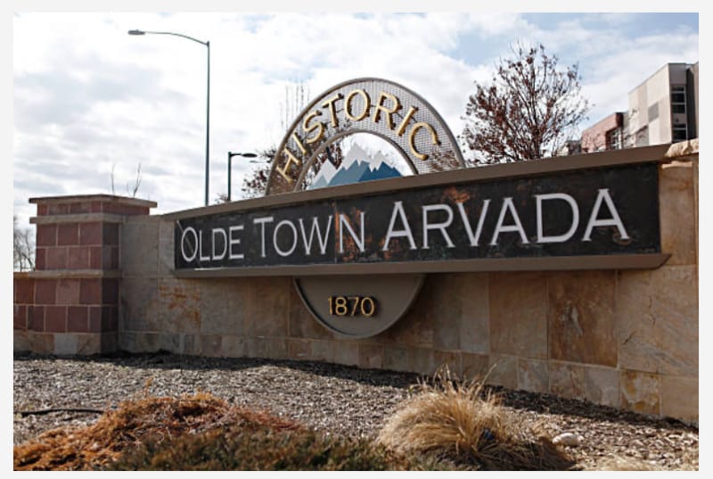 Building Photo - 5425 Zephyr St