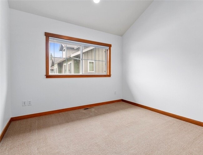 Building Photo - Spacious 3-Bedroom Condo/Townhome in Peaceful Cordata Neighborhood