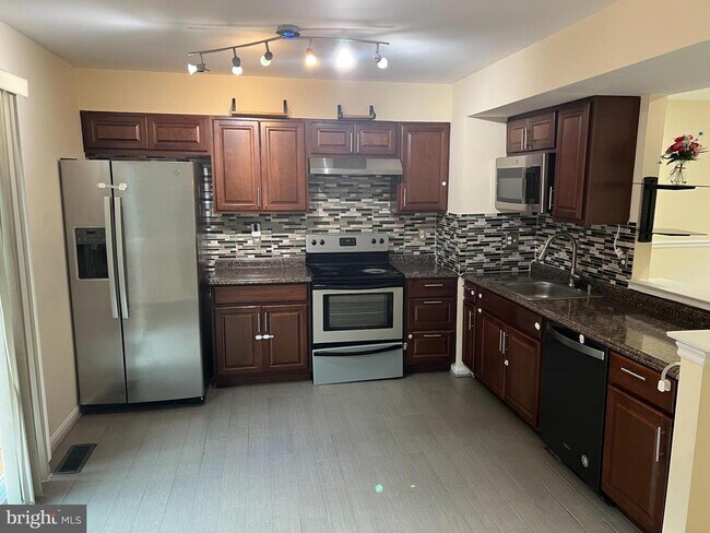Primary Photo - 15224 Wentwood Ln