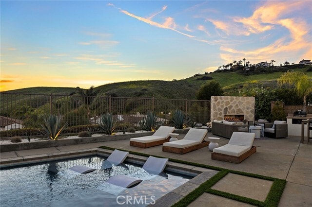 Building Photo - 1512 Camino Reservado