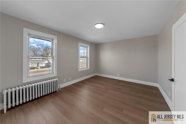 Building Photo - 1608 Brunswick Ave