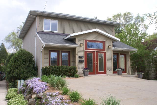 Building Photo - 2305 Parmenter St