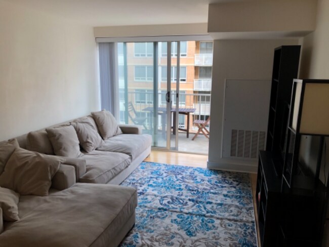 Building Photo - 800 4th St SW