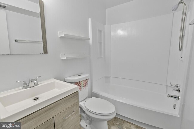 Building Photo - 8619 Welbeck Way