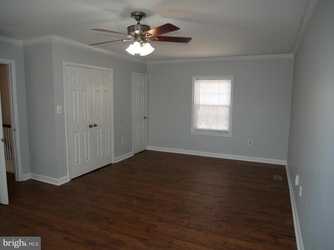 Building Photo - 3045 Federal Hill Dr
