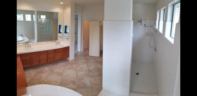 Building Photo - 22615 Summerfield