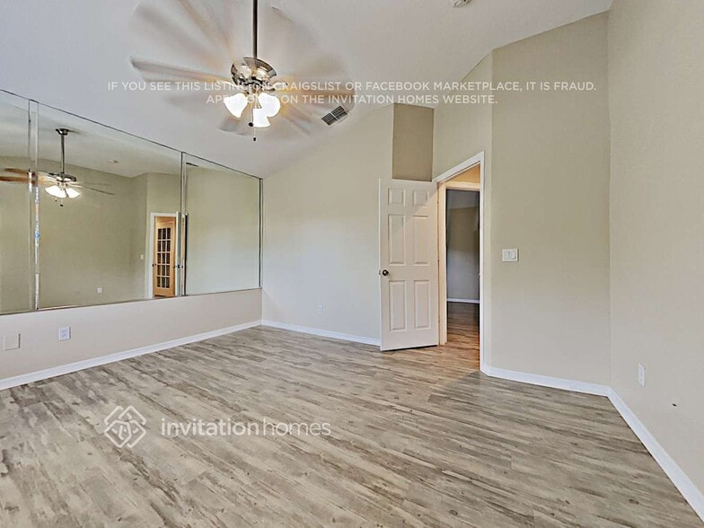 Building Photo - 2762 Cullens Ct