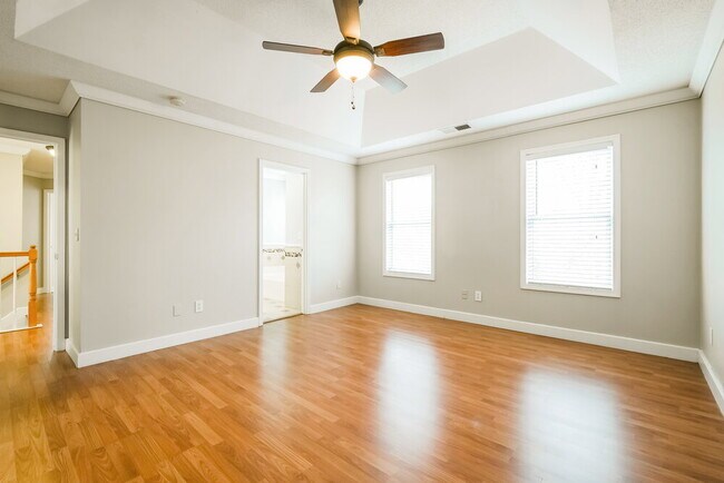 Building Photo - 5020 Amber Way NW