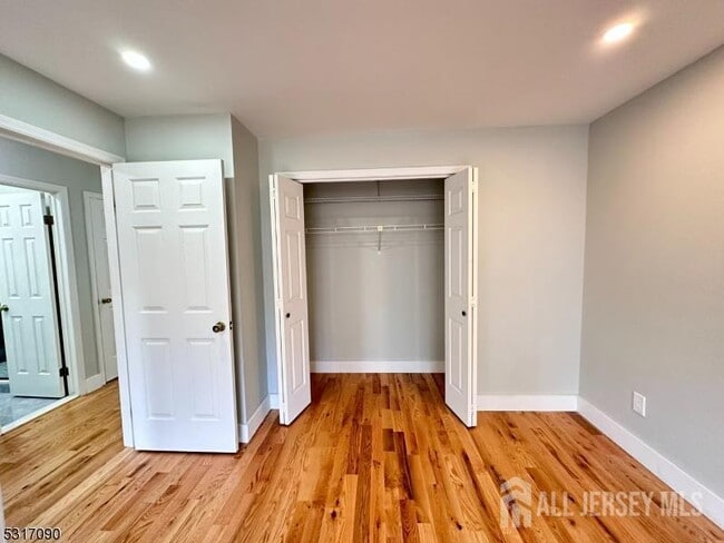 Building Photo - 107A S Maple Ave