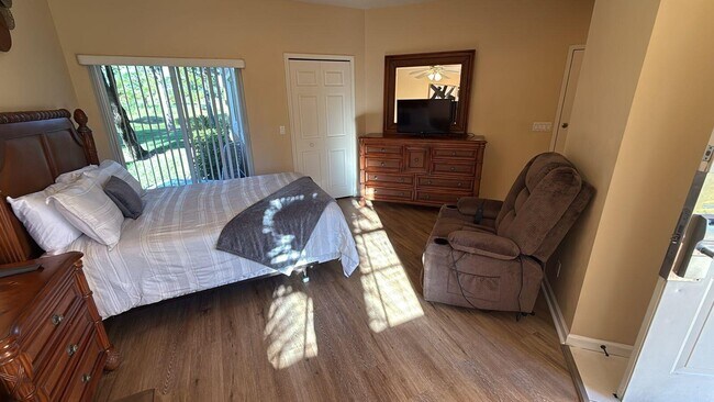 Building Photo - 8294 Mulligan Cir