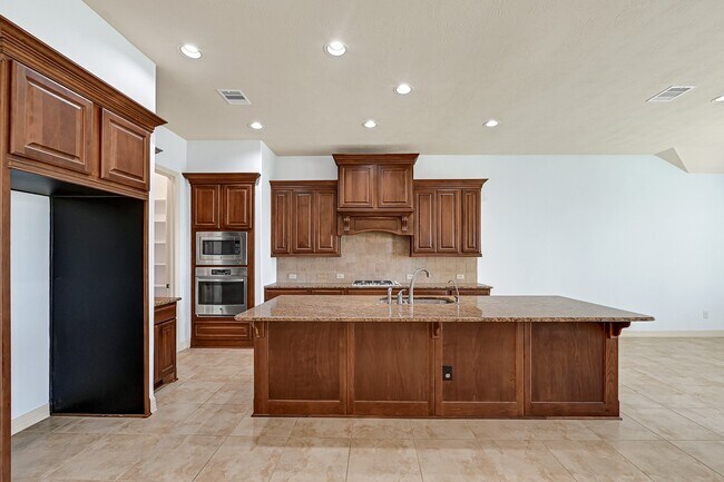 Building Photo - 2702 Ember Pass Ln