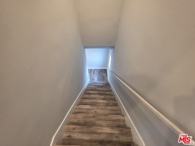 Building Photo - 210 S Lucia Ave