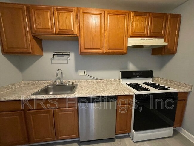 Building Photo - 7997 Audubon Ave