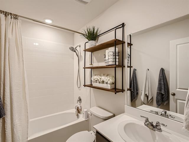Building Photo - 3350 Everly Dr