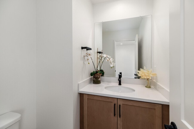 Building Photo - 4618 Catmint Ln