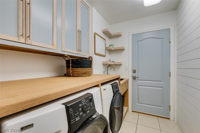 Building Photo - 8509 Soaring High St