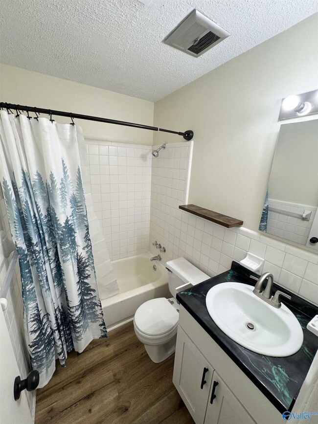 Building Photo - 3205 Delisa Cir NW