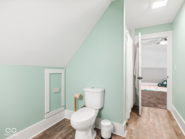 Building Photo - 622 N Hamilton Ave