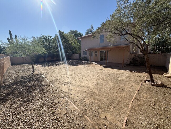 Building Photo - Eastside 4-bedroom 2.5-bathroom home with community pool