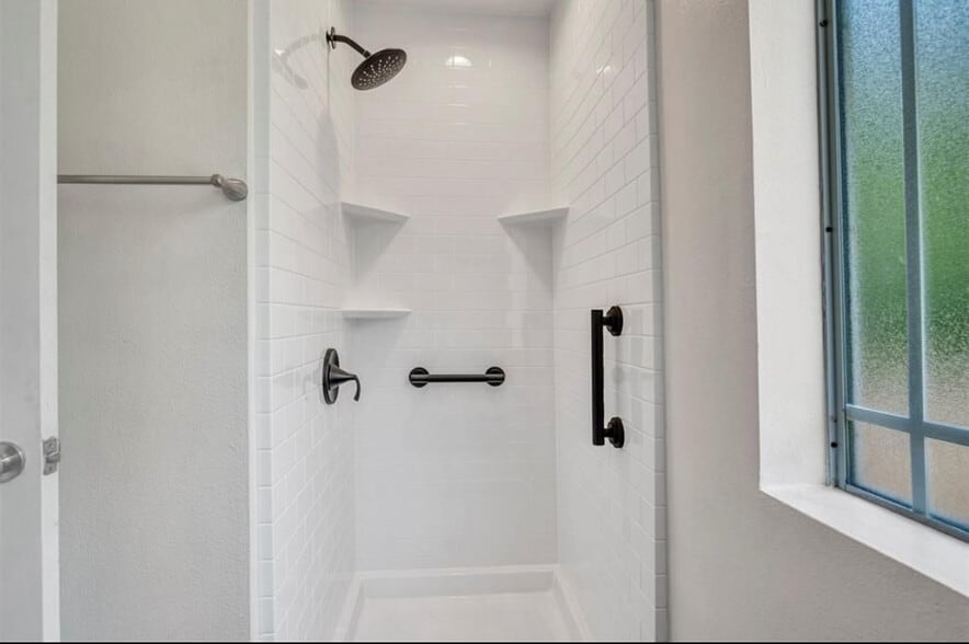 Building Photo - 112 North St