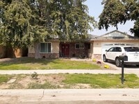 Building Photo - Single Family Home