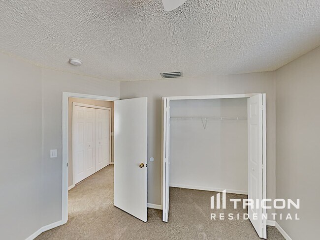 Building Photo - 4409 Reynolds Creek Ave