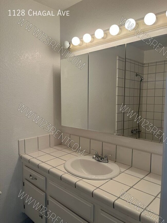 Building Photo - 1128 Chagal Ave