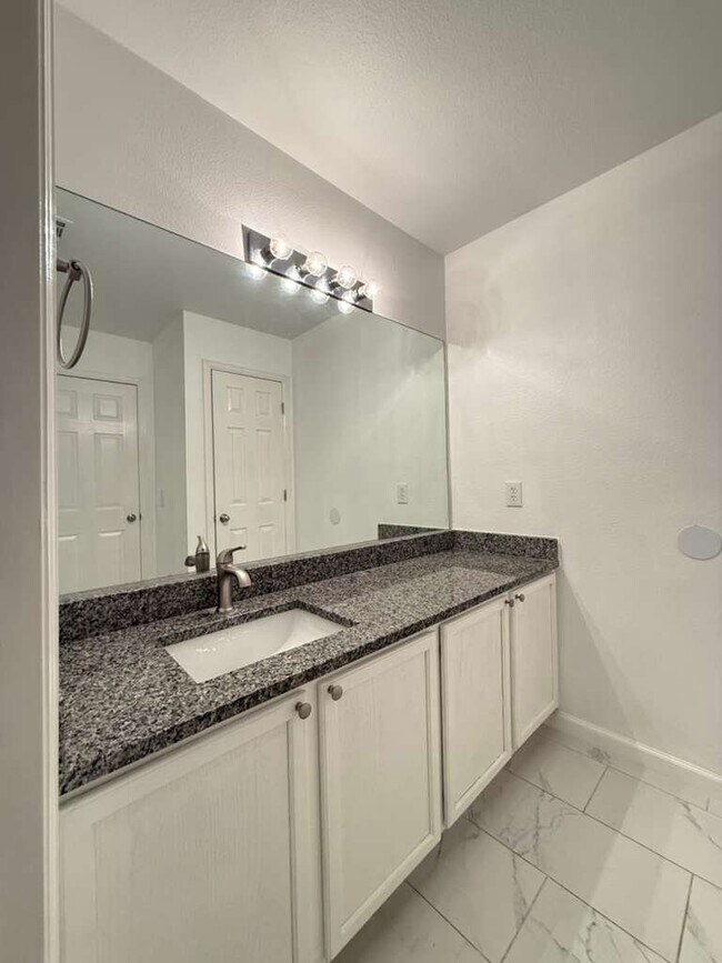 Building Photo - 13313 Bristow Dawn
