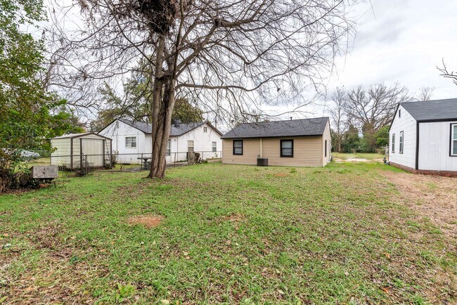 Building Photo - Updated 2 Bed / 1 Bath Home for Rent in Augusta – $1,000/month!