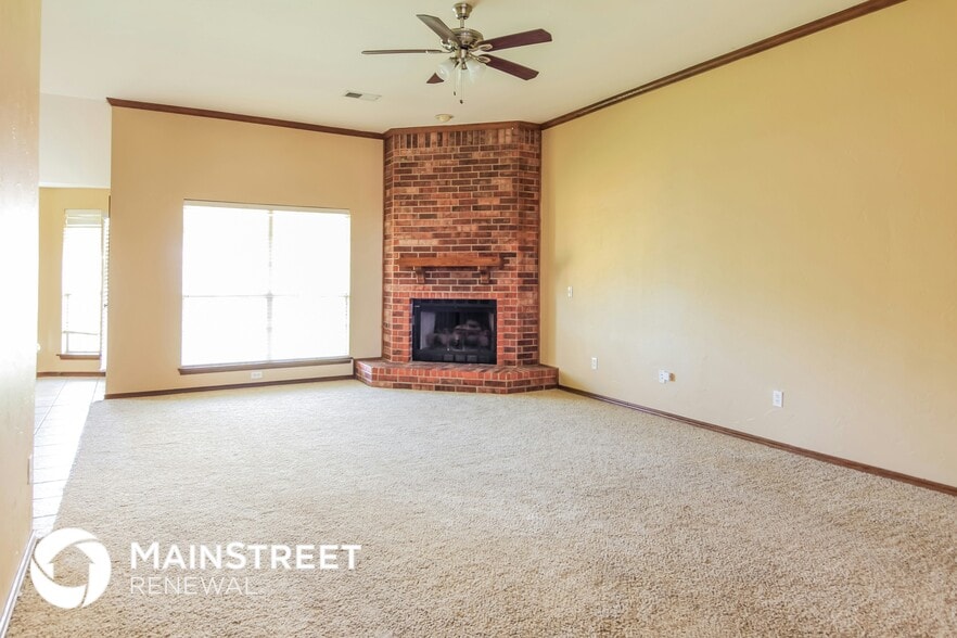 Building Photo - 1401 SW 129th St