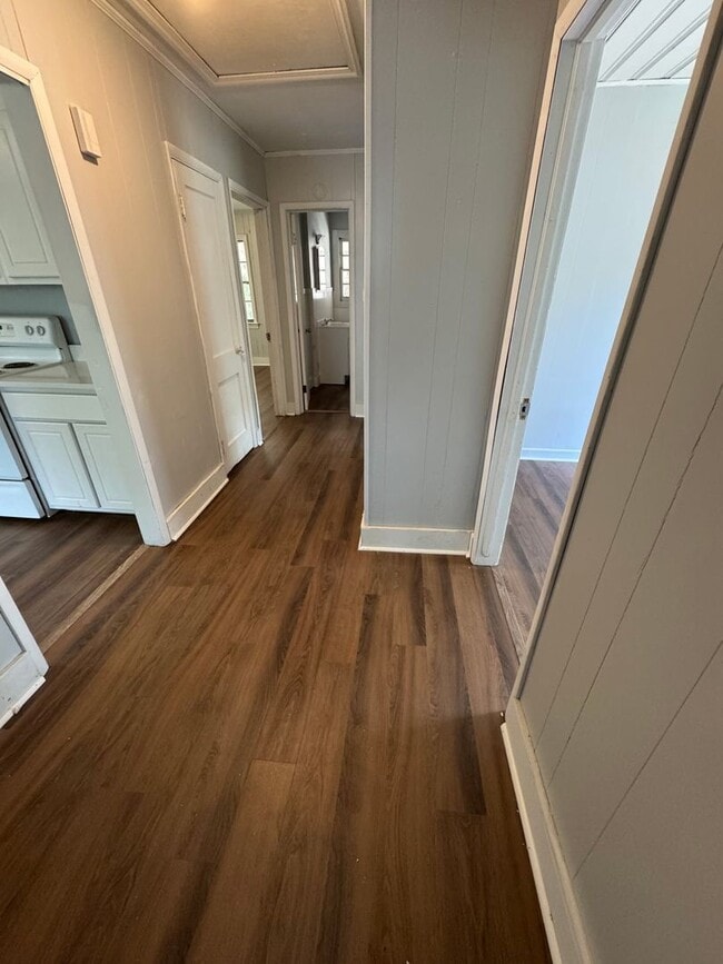 Building Photo - 3 Bedroom 1 bath - Located in  Sumter