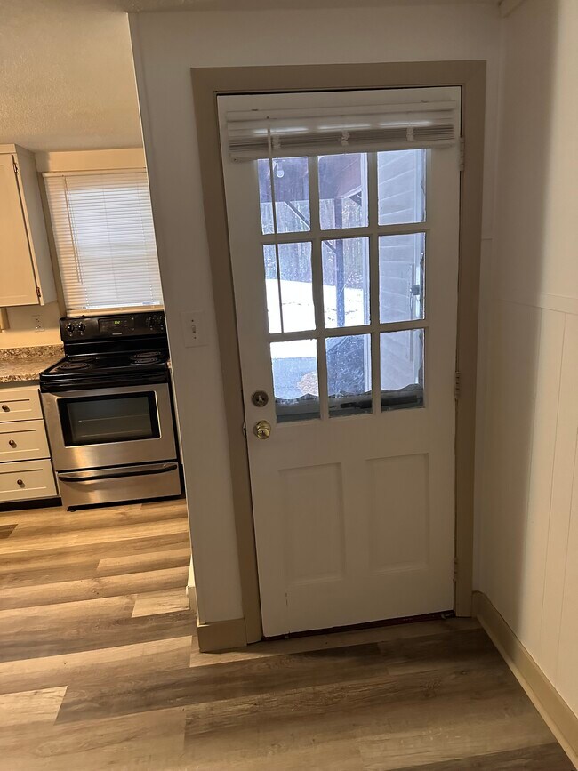 Building Photo - 296 Turners Falls Rd