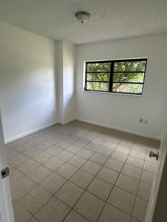 Building Photo - 16700 SW 277th St