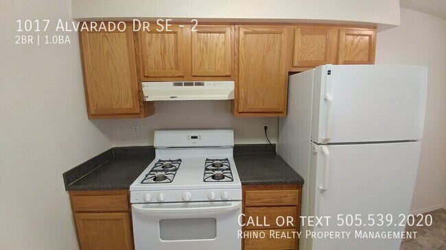 Building Photo - 1017 Alvarado Dr SE