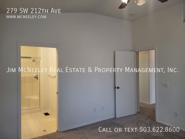 Building Photo - 279 SW 212th Ave