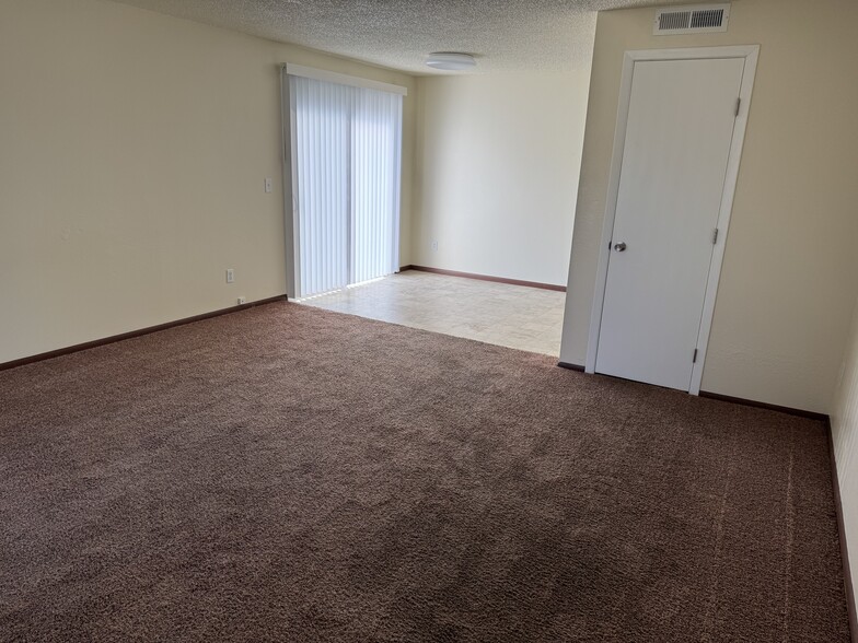 Building Photo - 4898 Chinook Ct SE