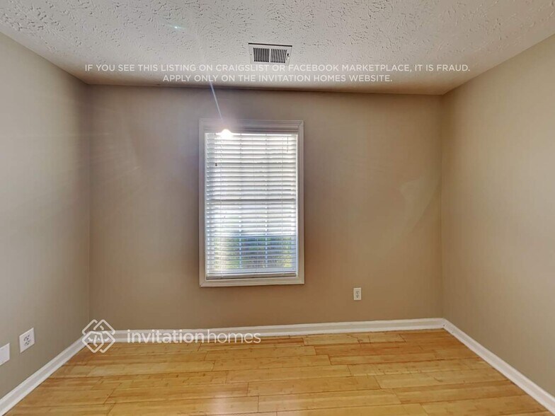 Building Photo - 2610 Abbots Glen Dr NW