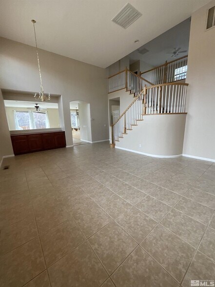 Building Photo - 2847 Falcon Ridge Dr