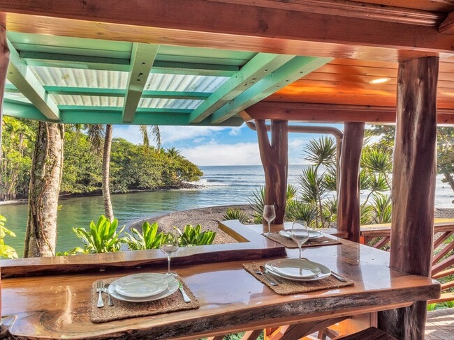 Building Photo - Oceanfront Estate: The Honolii Hale