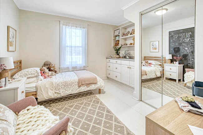 Bedroom three - 38 Ferry Ln E